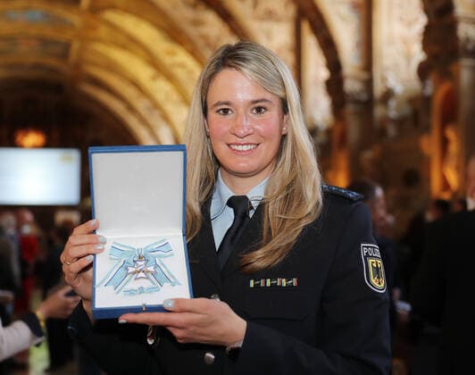 Award of the Bavarian Order of Merit by the Bavarian Prime Minister Dr Markus Söder Natalie Geisenberger with Bavarian Order of Merit, Munich Bavaria Germany Antiquarium of the Residence