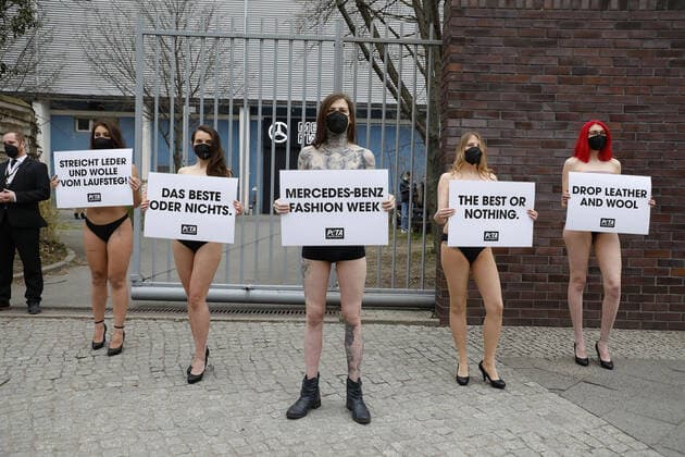 Peta demonstrators in front of the Sofia Ilmonen Opening Show on 14 03 2022 at the start of the Mercedes Benz Fashion Week at the Kraftwerk in Berlin MBFW Fashionweek Berlin 2022 Opening Show Sofia Ilmonen