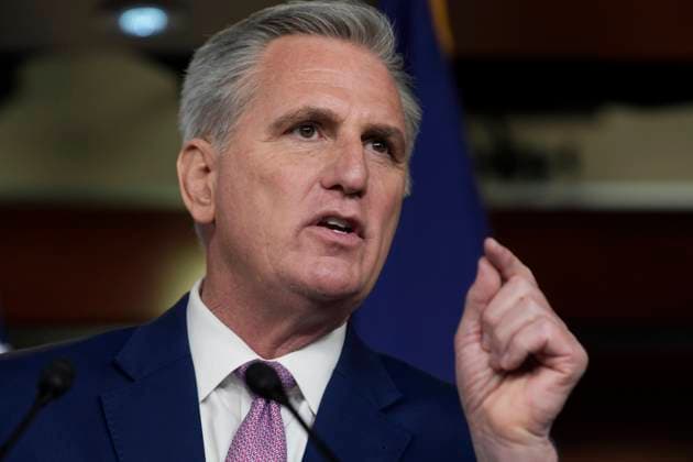 Leader McCarthy Hold A Oil Prices, Inflation And Ukraine War Press Conference House Minority Leader Kevin McCarthy(R-CA) speaks about Oil prices rising, inflation and Ukraine war during his weekly press conference, today on March 09, 2022 at HVC Capitol Hill in Washington DC, USA. Washington DC DC United States  Copyright: xLeninxNollyx originalFilename: nollyaraujo-dcleader220309_npiJW.jpg