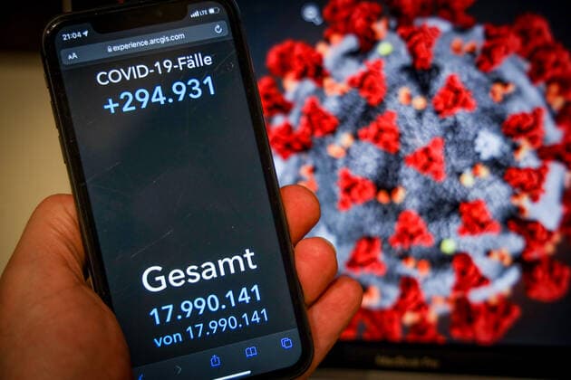 Coronavirus in Germany Covid 19 Robert Koch Institute dashboard 17 03 2022 Robert Koch Institute 7 days incidence 1651.4 7 days number of cases 1 373 214 COVID 19 cases 17 990 141 addition by 294 931 compared to previous day COVID 19 deaths 126 420 addition by 278 compared to previous day