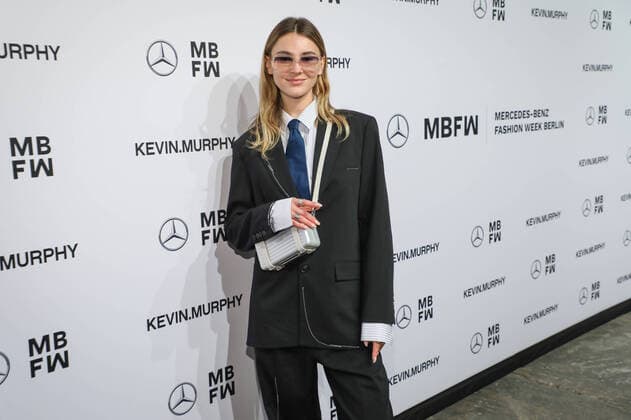 Sofia Ilmonen Show Mercedes-Benz Fashion Week MBFW Berlin March 2022 Stefanie Giesinger Mercedes-Benz Fashion Week MBFW Berlin March 2022 Credits: Eventpress for Mercedes-Benz *** Sofia Ilmonen Show Mercedes Benz Fashion Week MBFW Berlin March 2022 Stefanie Giesinger Mercedes Benz Fashion Week MBFW Berlin March 2022 Credits Eventpress for Mercedes Benz Copyright: xEventpressxforxMercedes-Benzx