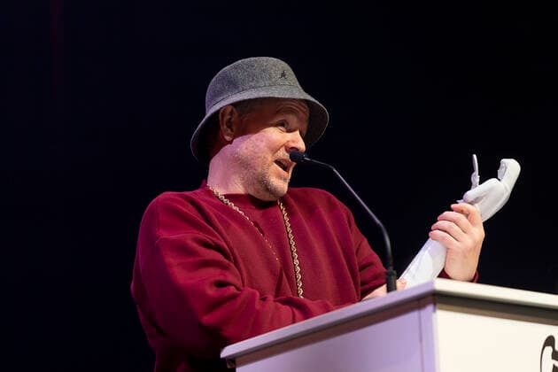 Anders Matthesen receives Bodil for best male lead role for Ternet Ninja 2 The Bodil Prizes 2022 will be awarded at the Folketeatret in Copenhagen, Saturday 19 March 2022, Copenhagen Denmark  Copyright: fotograf@clausbech.dk ClausxBechx COP10274 spdk20220319-212751-L