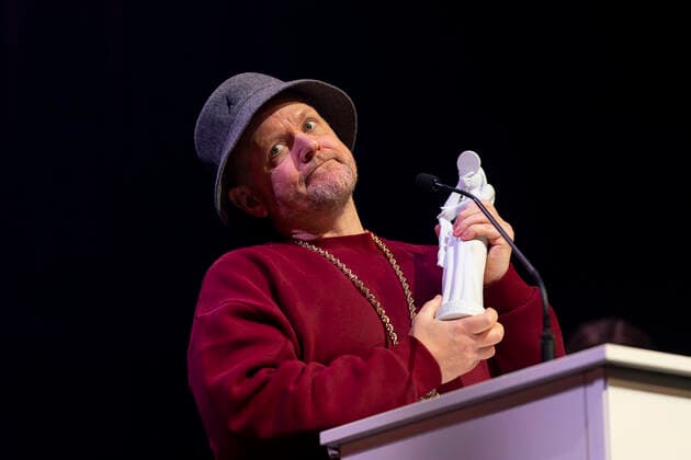 Anders Matthesen receives Bodil for best male lead role for Ternet Ninja 2 The Bodil Prizes 2022 will be awarded at the Folketeatret in Copenhagen, Saturday 19 March 2022, Copenhagen Denmark  Copyright: fotograf@clausbech.dk ClausxBechx COP10274 spdk20220319-212851-L