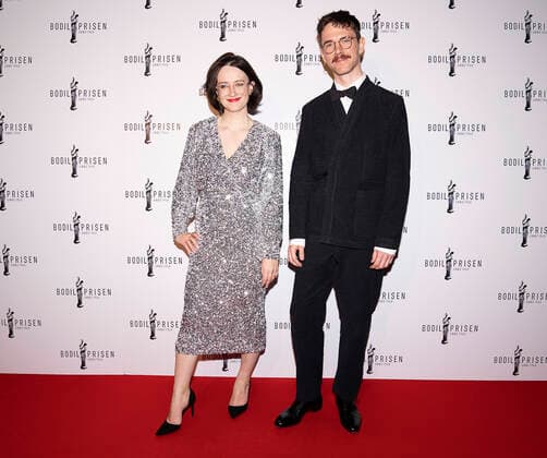 Jess Nicholls and Kenneth Ladekjaer on the red carpet The Bodil Prizes 2022 will be awarded at the Folketeatret in Copenhagen, Saturday 19 March 2022, Copenhagen Denmark  Copyright: fotograf@clausbech.dk ClausxBechx COP10274 spdk20220320-103134-L
