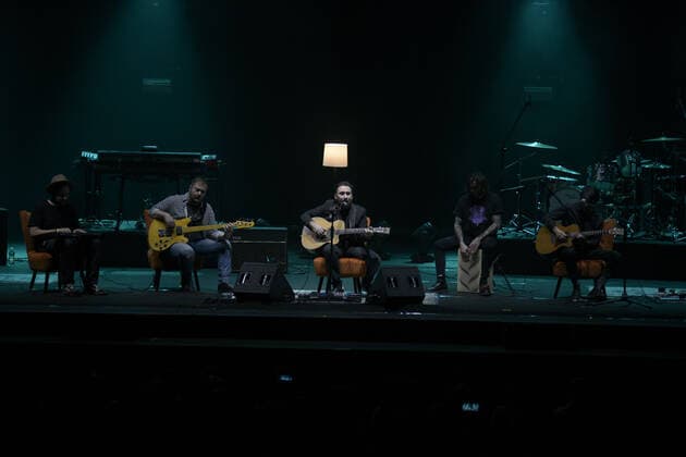 Italy: Tiromancino Performs in Padua Federico Zampaglione s band Tiromancino returns to the most important Italian theaters to give the public a unique and exciting show built around the long list of successes that have marked the thirty-year career of the Roman singer-songwriter to which the latest unpublished songs published in the new album will be added. . Padua Italy Copyright: MarianoxMontella