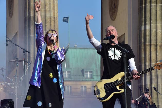 Sound of Peace Band MIA, with Mtze Katz at the ãSOUND OF PEACE The great peace event in front of the Brandenburg Gate on 20 06 2022 Photopress Mueller