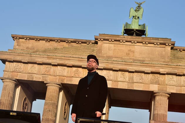 Sound of Peace Mark Forster at SOUND OF PEACE The great peace event in front of the Brandenburg Gate on 20 03 2022 Photopress Mueller