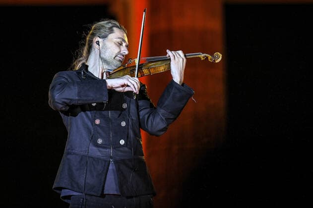 20 03 2022, xlakx, entertainment demo, Sound of Peace peace rally for Ukraine emspor, v l David Garrett live on stage Berlin