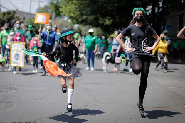March 20, 2022, Mexico, Mexico: Women dance during the festival. St. Patrick s Day is a cultural and religious Irish national holiday, which is annually celebrated on March 17, the day of the death of the patron saint of Ireland, St. Patrick. Mexico Mexico - ZUMAs197 20220320_zaa_s197_297 Copyright: xGuillermoxDiazx