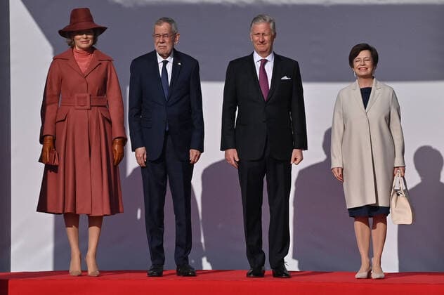 Entertainment Themen der Woche KW12 Entertainment Bilder des Tages Queen Mathilde of Belgium, Austrian President Alexander Van der Bellen, King Philippe - Filip of Belgium and Austrian First Lady Doris Schmidauer pictured at the official welcome ceremony for the three days state visit of the Austrian President in Belgium, at the Place des Palais - Paleizenplein, in front of the Royal Palace in Brussels, in presence of the Belgian royal couple, Monday 21 March 2022.  DIRKxWAEM 23883547
