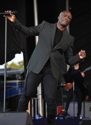 COCONUT CREEK, FL - MARCH 20: Seal performs at The Seminole Coconut Creek Casino on March 20, 2022 in Coconut Creek , Florida. Copyright: xmpi04x