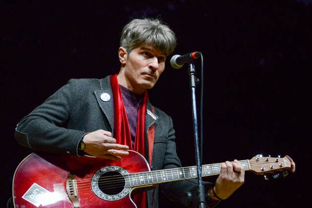 Alessandro Gaetano, artist during Together for Peace , anti war demonstration in Piazza San Govanni, News in Rome, Italy, March 20 2022  Copyright: xGloriaxImbrognox xipa-agency.netx xx 0