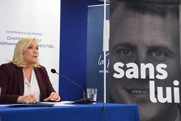 News Themen der Woche KW12 News Bilder des Tages Frankreich, Präsidentschaftskandidatin Marine Le Pen präsentiert ihr Wahlprogramm in Paris Conference de presse de lancement de Marine Le Pen ( Front National ) - NEWS : Conference de presse de Marine Le Pen - Paris - 23 03 2022 FedericoPestellini Panoramic 