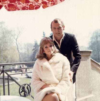 Ball im Savoy Ball im Savoy, Fernsehfilm nach der Operette von Paul Abraham, Deutschland 1971, Regie: Eugen York, Darsteller: Grit Boettcher, Klaus Löwitsch, Deutschland Copyright: ArthurxGrimm UnitedArchives82007637 EDITORIAL USE ONLY