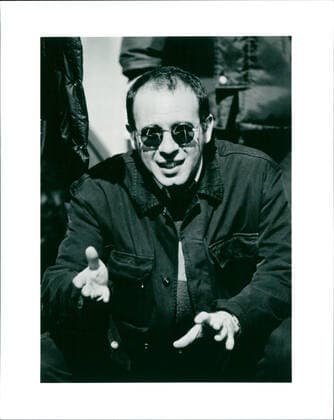 Giuseppe Tornatore, ital. Regisseur Foto von Giuseppe Tornatore, italienischem Regisseur, am Set von Novecento (The Legend Of The Pianist On The Ocean) . *** Nur redaktionelle Nutzung im Zusammenhang mit dem Film. Editorial usage only and only related to the movie. Im Falle anderer Verwendungen, kontaktieren Sie uns bitte. For other uses, please contact us. UnitedArchives_IMS_3496212-F *** Giuseppe tornators, Ital Director Photo from Giuseppe tornators, Italian Director, on Set from NOVECENTO The Legend of The Pianist ON The Ocean *** only Editorial Use at Context with the Film Editorial usage Only and Only RELATED to The Movie at Trap other uses, contact you us Please for Other uses, Please Contact US UnitedArchives IMS 3496212 F Copyright: xUnitedxArchives PublicityxStill EntertainmentxMediaxArchivex !ACHTUNG AUFNAHMEDATUM GESCHÄTZT!