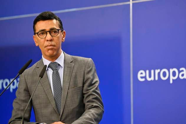 Younous Omarjee bei einer Pressekonferenz zur Abstimmung des Parlaments über die Kohäsionsaktion für Flüchtlinge in Europa (CARE) im Europäischen Parlament. Brüsssel, 24.03.2022 *** Younous Omarjee at a press conference on the Parliaments vote on the Cohesion Action for Refugees in Europe CARE in the European Parliament Brussels, 24 03 2022. Foto:xD.xAnoraganingrumx xFuturexImage