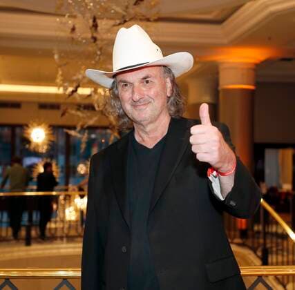 Mark Bender at the award ceremony for the German Music Authors Prize 2022 at the Hotel RITZ CARLTON Berlin Redaktion Laurent, Berlin 24 03 22