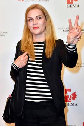 Anna Loos at the 13 German Music Authors Award of the GEMA 2022 at the Hotel The Ritz Carlton Berlin, 24 03 2022 Foto:xN.xKubelkax xFuturexImage