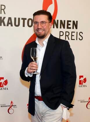 Friedrich Kautz stage name prince Pi with award German music author inside price 2022 in the hotel RITZ CARLTON Berlin editorial office Laurent, Berlin 24 03 22