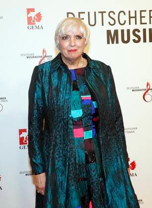Federal Minister of Culture and Patron Claudia Roth at the award ceremony for the German Music Authors Prize 2022 at the Hotel RITZ CARLTON Berlin Redaktion Laurent, Berlin 24 03 22