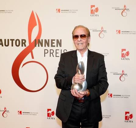 Prize winner Michael Holm at the award ceremony for the German Music Authors Prize 2022 at the Hotel RITZ CARLTON Berlin Redaktion Laurent, Berlin 24 03 22