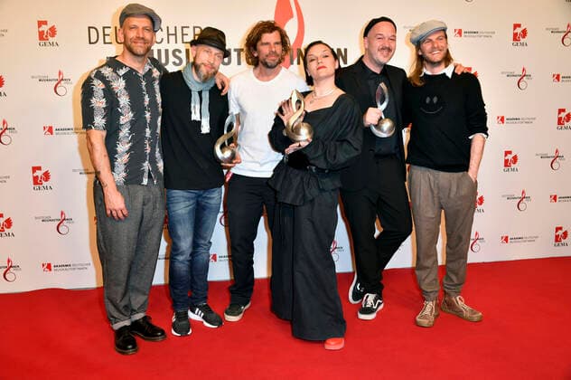 Sportfreunde Stiller and Großstadtgeflüster at the 13 German Music Authors Award of GEMA 2022 at The Ritz Carlton Hotel Berlin, 24 03 2022 Foto:xN.xKubelkax xFuturexImage