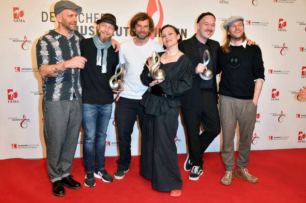 Sportfreunde Stiller and Großstadtgeflüster at the 13 German Music Authors Award of GEMA 2022 at The Ritz Carlton Hotel Berlin, 24 03 2022 Foto:xN.xKubelkax xFuturexImage