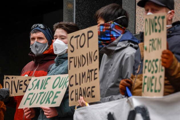 March 25, 2022, Calgary, AB, CANADA: Climate activists demonstrate in downtown in support of Fridays for Future in Calgary, Alta., Friday, March 25, 2022. Calgary CANADA  - ZUMAc35_ 20220325_zaf_c35_058 Copyright: xJeffxMcintoshx