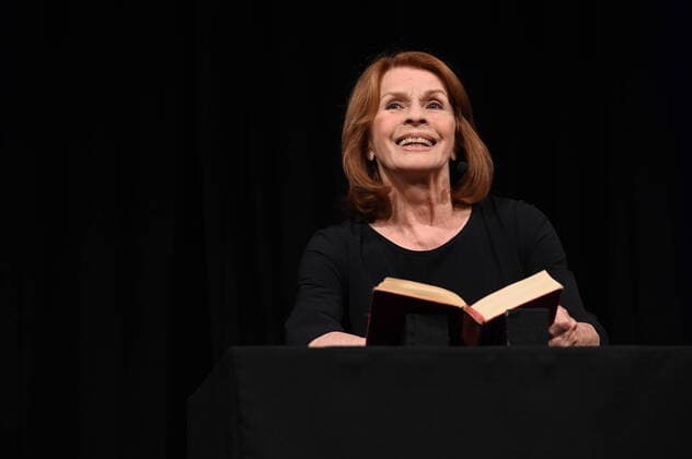 Bilder des Jahres 2022, Entertainment 03 März Entertainment Themen der Woche KW12 Entertainment Bilder des Tages Die Schauspielerin Senta Berger liest auf der Lit.Cologne, dem internationalen Literaturfestival *** Actress Senta Berger reads at Lit Cologne, the international literature festival