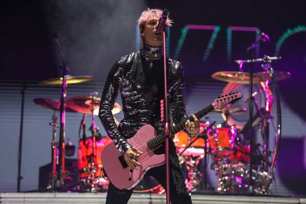 March 25, 2022, USA: Machine Gun Kelly during Lollapalooza Brasil 2022 music festival at AutoÂ³dromo Interlagos in SoÂ£o Paulo this Friday, March 25 USA - ZUMAc233 20220325_zsp_c233_076 Copyright: xVanessaxCarvalhox