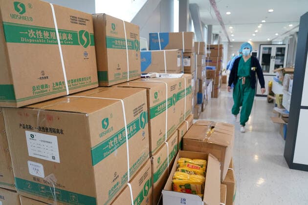 (220326) -- SHANGHAI, March 26, 2022 -- Photo shows the interior view of a centralized quarantine area of the north hospital of Ruijin Hospital in east China s Shanghai, March 25, 2022. The hospital has been renovated and put into operation recently. More than 1,700 mild and asymptomatic COVID-19 patients have received treatment here. At present, a number of medical institutions in Shanghai have been converted into centralized quarantine centers for mild and asymptomatic patients. ) CHINA-SHANGHAI-COVID-19-QUARANTINE (CN) DingxTing 
