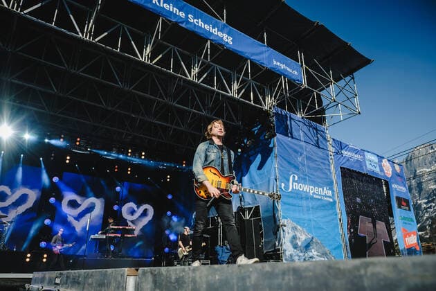 Sunrise Avenue live at SnowpenAir 2022, Grindelwald, Switzerland Grindelwald, Switzerland. March 26th, 2022. The Finnish rock band Sunrise Avenue performs a live concert during SnowpenAir 2022 at Jungfrau in Grindelwald. Here singer and songwriter Samu Aleksi Haber is seen live on stage. Grindelwald Switzerland  Copyright: xGonzalesxPhoto TilmanxJentzschx
