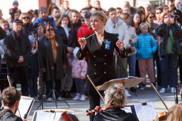 UZHHOROD, UKRAINE - MARCH 25, 2022 - A conductor Viktoria Svaliavchyk-Tsanko directs the performance of the Academic Symphony Orchestra of the Philharmonia during the concert in support of the Armed Forces of Ukraine, Uzhhorod, western Ukraine Concert in support of Ukrainian Armed Forces held in Uzhhorod  Copyright: xSerhiixHudakx