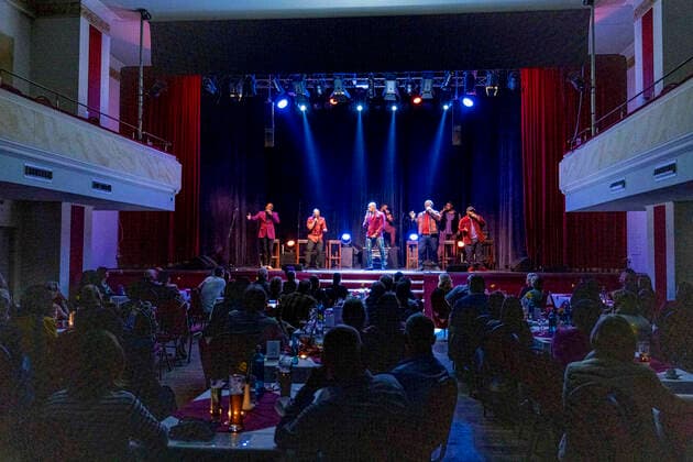 Naturally 7 live at a concert of their 20 Years Tour at DASDIE Brettl Erfurt, 26 03 2022 Foto:xM.xKremerx xFuturexImage