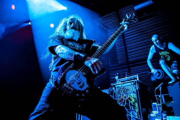 Clawfinger Copenhagen, Denmark. 26th, March 2022. The Swedish rap metal band Clawfinger performs a live concert at Amager Bio in Copenhagen. Here bass player Andre Skaug is seen live on stage. Copenhagen Denmark  Copyright: xGonzalesxPhoto NikolajxBransholmx