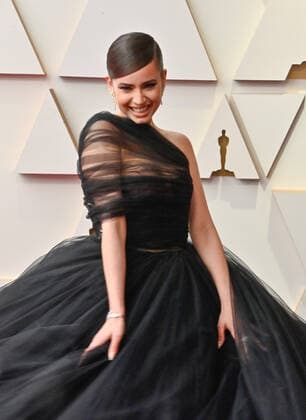 Sofia Carson arrives for the 94th annual Academy Awards at the Dolby Theatre in the Hollywood section of Los Angeles on Sunday, March 27, 2022.  LAP2022032726 JIMxRUYMEN