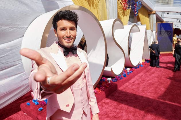 Sebastian Yatra arrives on the red carpet of the 94th OscarsÂ® at the Dolby Theatre at Ovation Hollywood in Los Angeles, CA, on Sunday, March 27, 2022.  Copyright: xx 34342-036THA