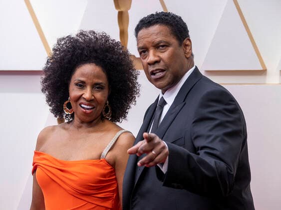 Pauletta Washington and Denzel Washington pose on the red carpet upon arrival at the Oscars at the Dolby Theater in Los Angeles, California, USA, 27 March 2022. EFE Javier Rojas Academy Oscar Awards !ACHTUNG: NUR REDAKTIONELLE NUTZUNG!  Copyright: xJavierxRojasx AME6645 20220328-5467ddbfa17eceb5c7cb7602c6342bc5fe998820