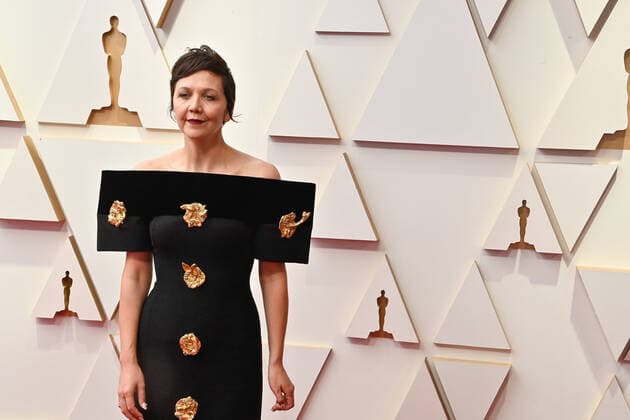 Maggie Gyllenhaal arrives for the 94th annual Academy Awards at the Dolby Theatre in the Hollywood section of Los Angeles on Sunday, March 27, 2022.  LAP20220327278 JIMxRUYMEN