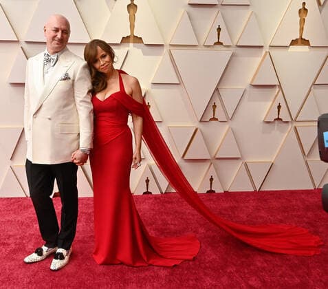 Eric Haze and Rosie Perez arrive for the 94th annual Academy Awards at the Dolby Theatre in the Hollywood section of Los Angeles on Sunday, March 27, 2022.  LAP20220327135 JIMxRUYMEN