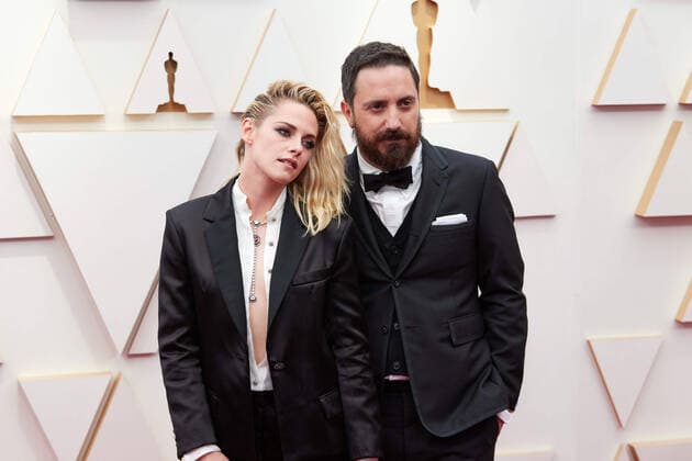 94th OscarsÂ® nominee Kristen Stewart with guest at the 94th OscarsÂ® at the Dolby Theatre at Ovation Hollywood in Los Angeles, CA, on Sunday, March 27, 2022.  Copyright: xx 34342-747THA