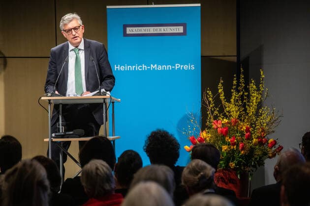 Reading Heinrich Mann Prize 2022 to Lothar Müller at the Academy of Arts Berlin Sun, 27 03 2022