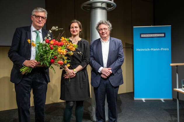 Reading Heinrich Mann Prize 2022 to Lothar Müller Lothar Müller with Jutta Person Laudator and Ingo Schulze at the Akademie der Künste Berlin Sun, 27 03 2022