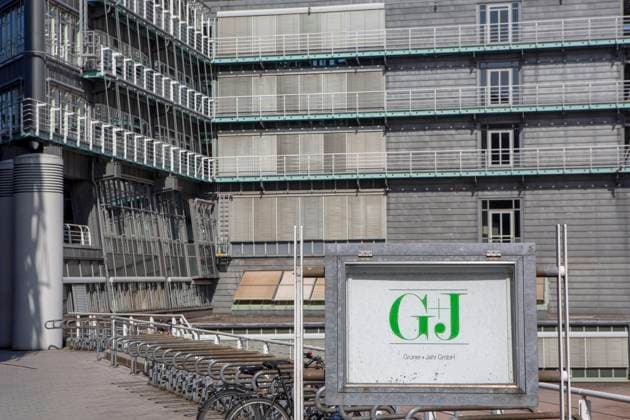 Gruner + Jahr ist ein deutsches Medienunternehmen mit Sitz in Hamburg. Seit Januar 2022 ist Gruner + Jahr eine Tochtergesellschaft von RTL Deutschland, das Teil der börsennotierten RTL Group ist. Gruner+Jahr *** Gruner Jahr is a German media company based in Hamburg Since January 2022, Gruner Jahr has been a subsidiary of RTL Deutschland, which is part of the listed RTL Group Gruner Jahr