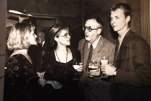 mit Tochter- Cornelia Foboess Saengerin Hellmuth Mthiasek Ehemann und Sohn Muenchen 1990 Archiv Motiv Cornele Froboess Saengerin Schauspielerin Muenchen *** with daughter Cornelia Foboess singer Hellmuth Mthiasek husband and son Munich 1990 archive motif Cornele Froboess singer actress Munich