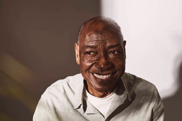 Smiling senior man looking away against white background Sweden, Stockholm, model released, property released Copyright: xMaskotx , MA92862