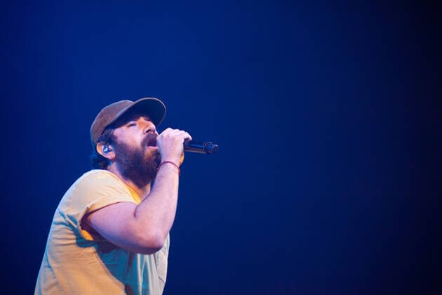 Italy: Tommaso Paradiso performs Space Cowboy Tour 2022 in Naples Tommaso Paradiso Italian singer performs live at PalaPartenope in Naples with his Space Cowboy Tour 2022. Naples Italy Copyright: AriannaxDimicco