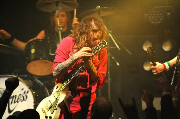 CHICAGO, IL - MARCH 30: The Darkness in concert at The Park West in Chicago, Illinois on March 30,2022. Copyright: xGenexAmbox