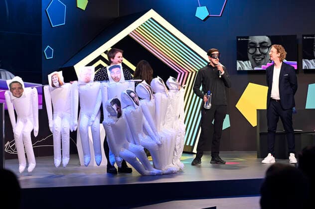 Uke Bosse with Maximilian Knabe and team at the award ceremony of the German Computer Game Award 2022 in the TonHalle Munich, 31 03 2022 Foto:xR.xHeinex xFuturexImage