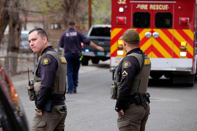 April 1, 2022, Albuquerque, New Mexico, USA: 040122.Law enforcement agencies investigate a BCSO deputy involved shooting in the South Valley .Photographed on Friday April 1, 2022. JOURNAL. Albuquerque USA - ZUMAab1_ 20220401_zaf_ab1_001 Copyright: xAdolphexPierre-Louisx